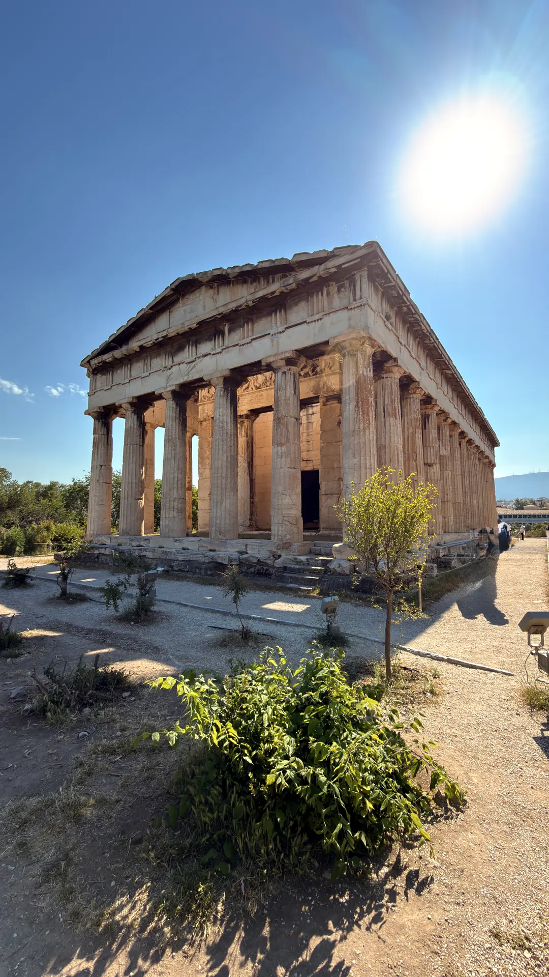 Hephaistos-Tempel in der Antiken Agora im Gegenlicht der Sonne